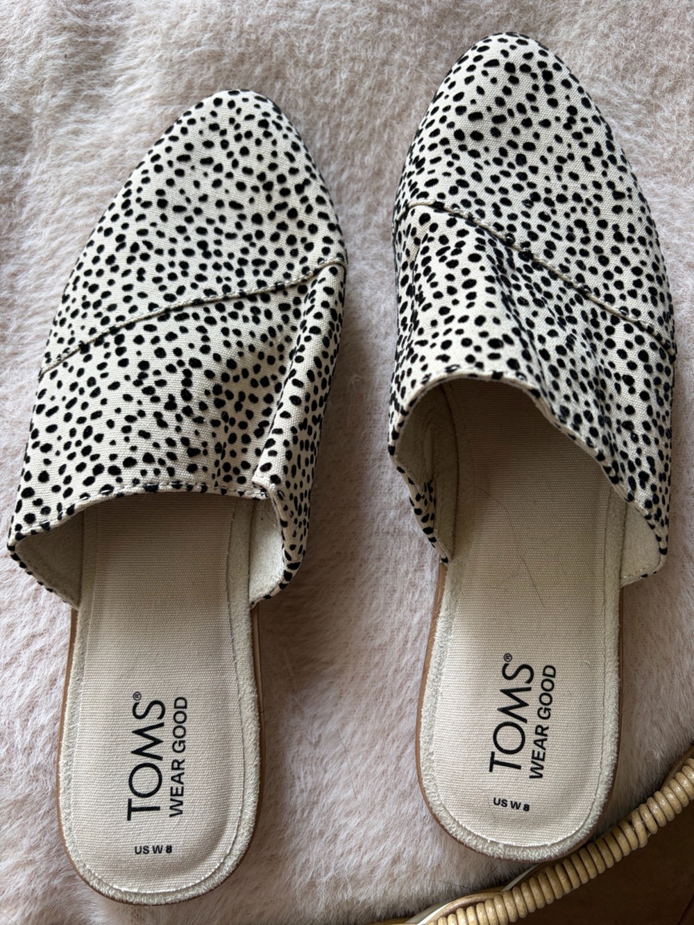 TOMS Women’s Size 8 Black & White Animal Print Mule Slip-On Shoes